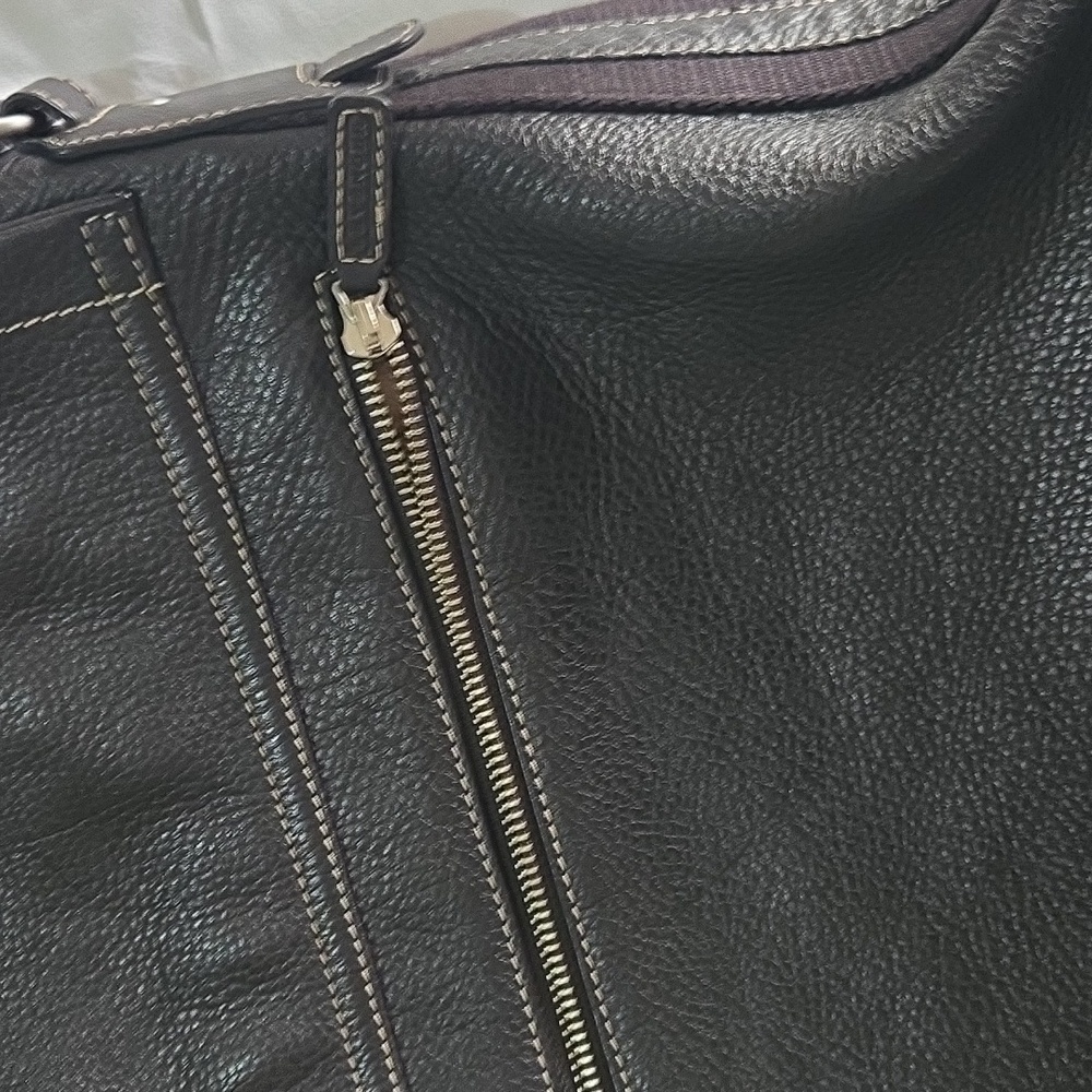 Levenger Bomber Jacket Leather Laptop Messenger Bag Pebble Black EUC - Picture 8 of 16